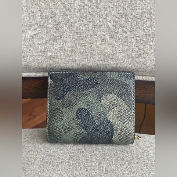 NWT！COACH SNAP WALLET IN SIGNATURE CAMO PRINT (COACH CW538) gift receipt - Picture 7 of 7